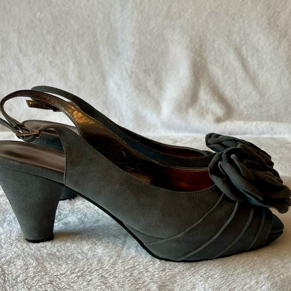 Sacha London LACE Gray Suede Peep Toe Slingback Heels - Picture 3 of 13